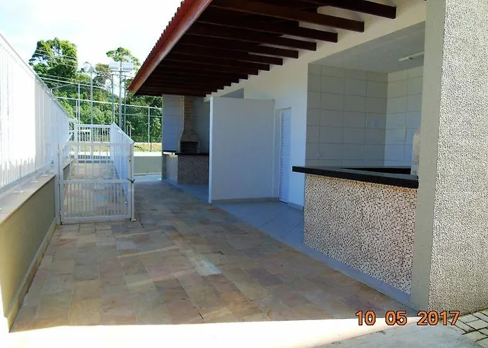 próximo a Praia grande e centro